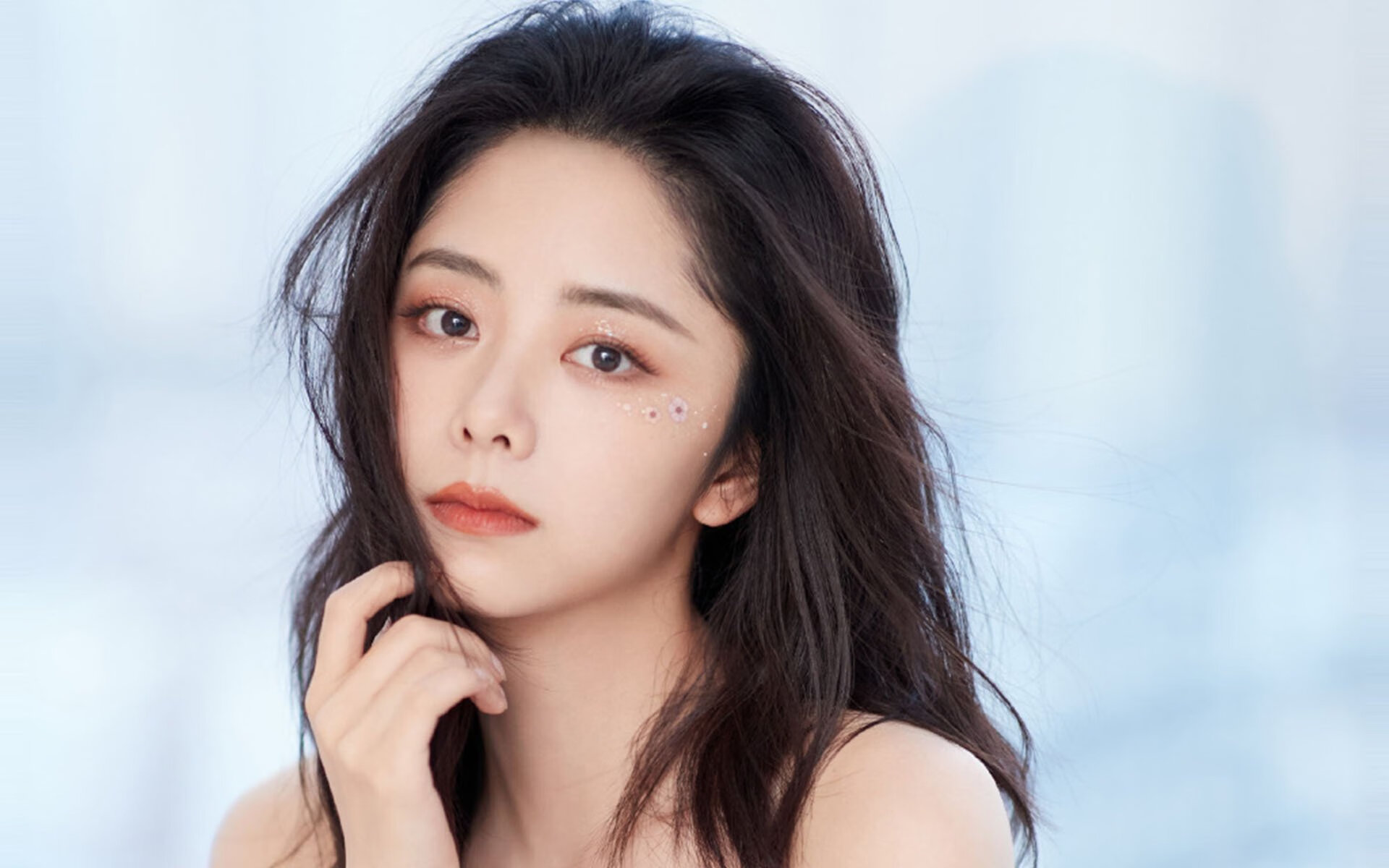 【搞笑】塞内加尔后卫滑倒后误打误撞完成助攻，塞内加尔怎么样